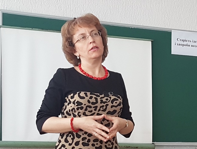 вступне слово доцента кафедри загальнох біології та методики навчання природничих дисциплін О.С. Волошин.j